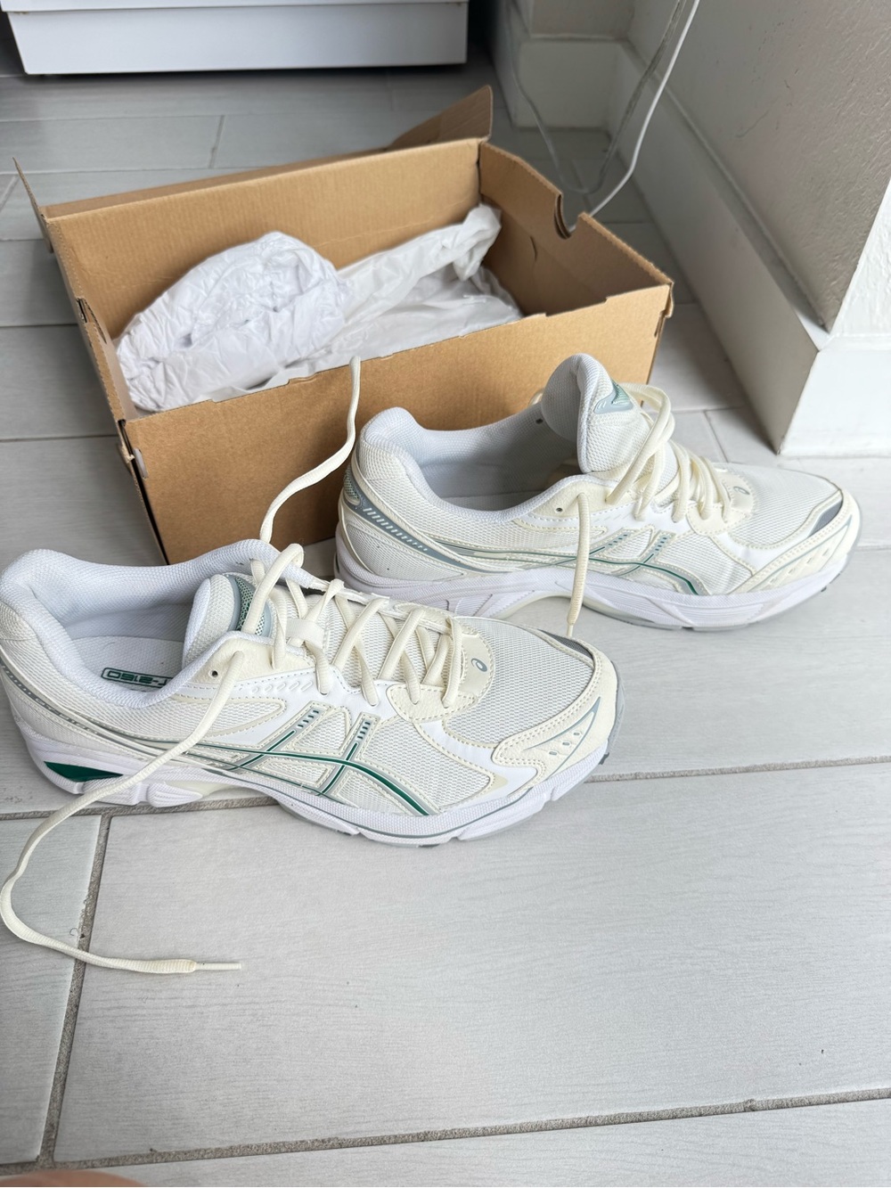 ASICS White Athletic Sneaker with Cream Laces - Picture 5 of 9